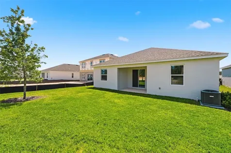 717 Farfields Street Deland FL 32724