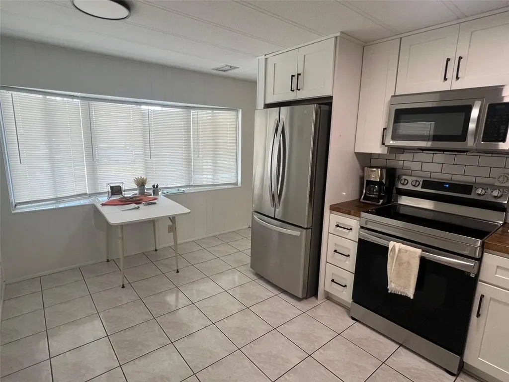 354 King Palm Street Largo FL 33778