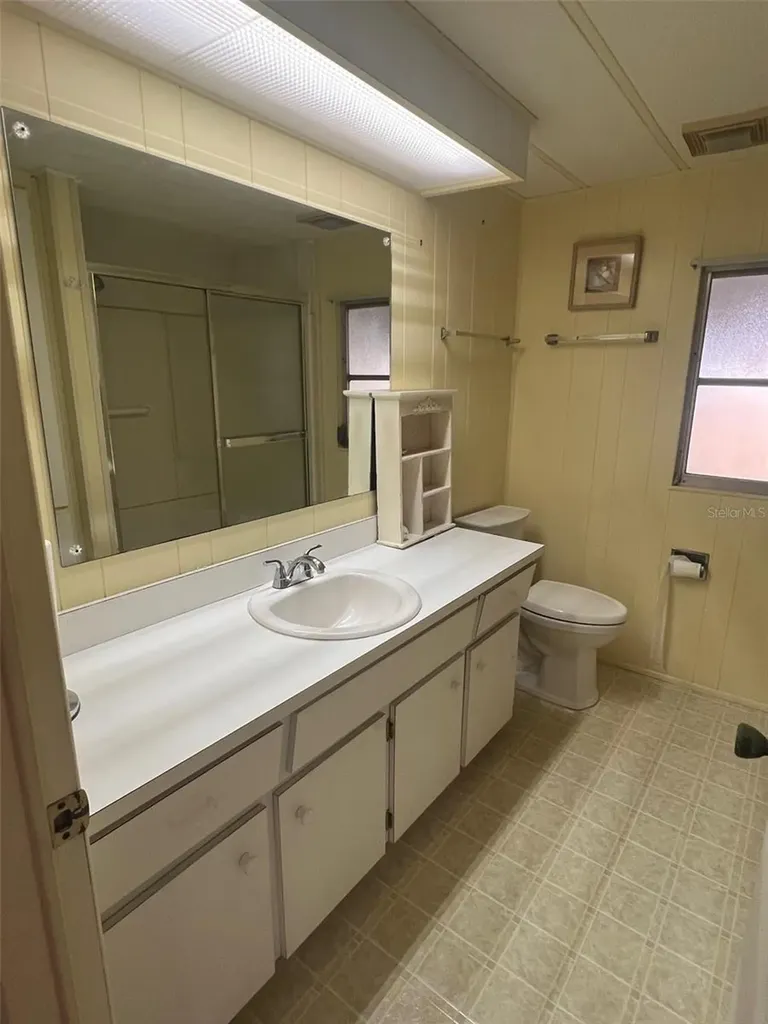 354 King Palm Street Largo FL 33778
