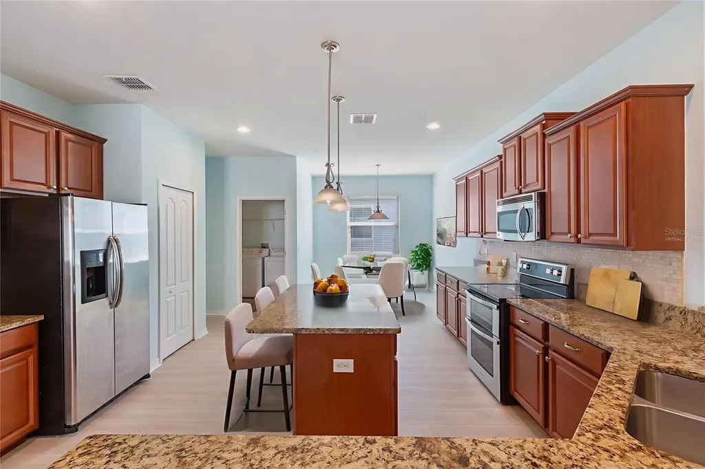 2626 Yukon Cliff Drive Ruskin FL 33570