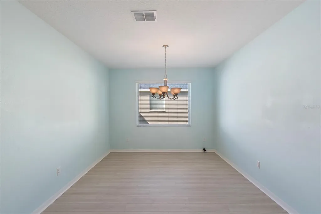 2626 Yukon Cliff Drive Ruskin FL 33570