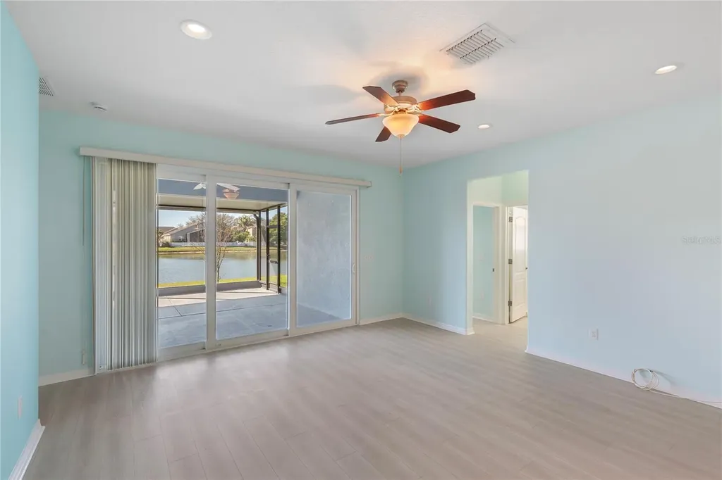 2626 Yukon Cliff Drive Ruskin FL 33570