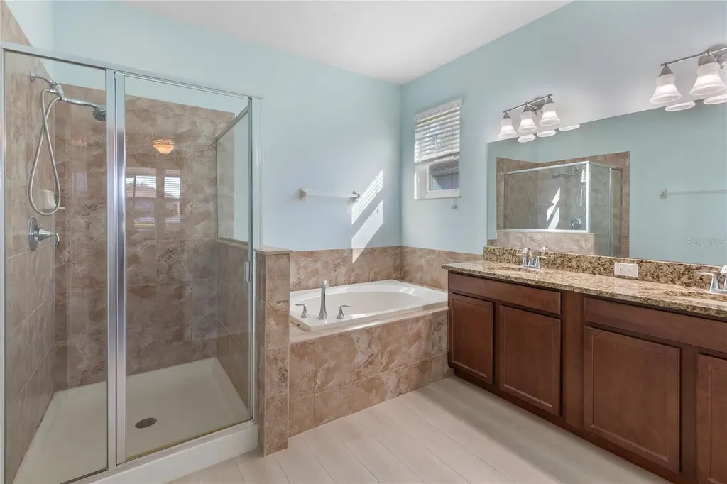 2626 Yukon Cliff Drive Ruskin FL 33570