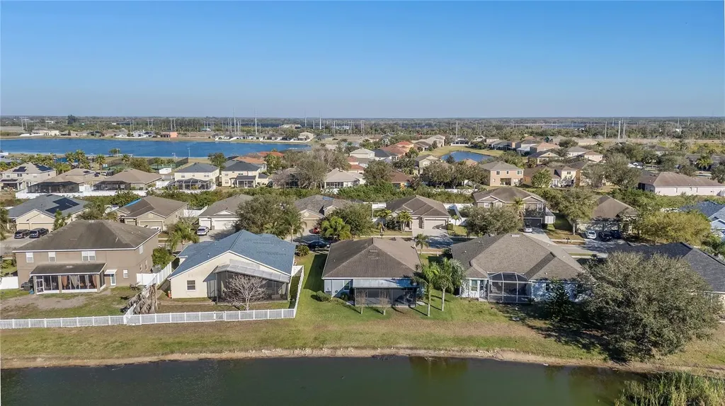 2626 Yukon Cliff Drive Ruskin FL 33570