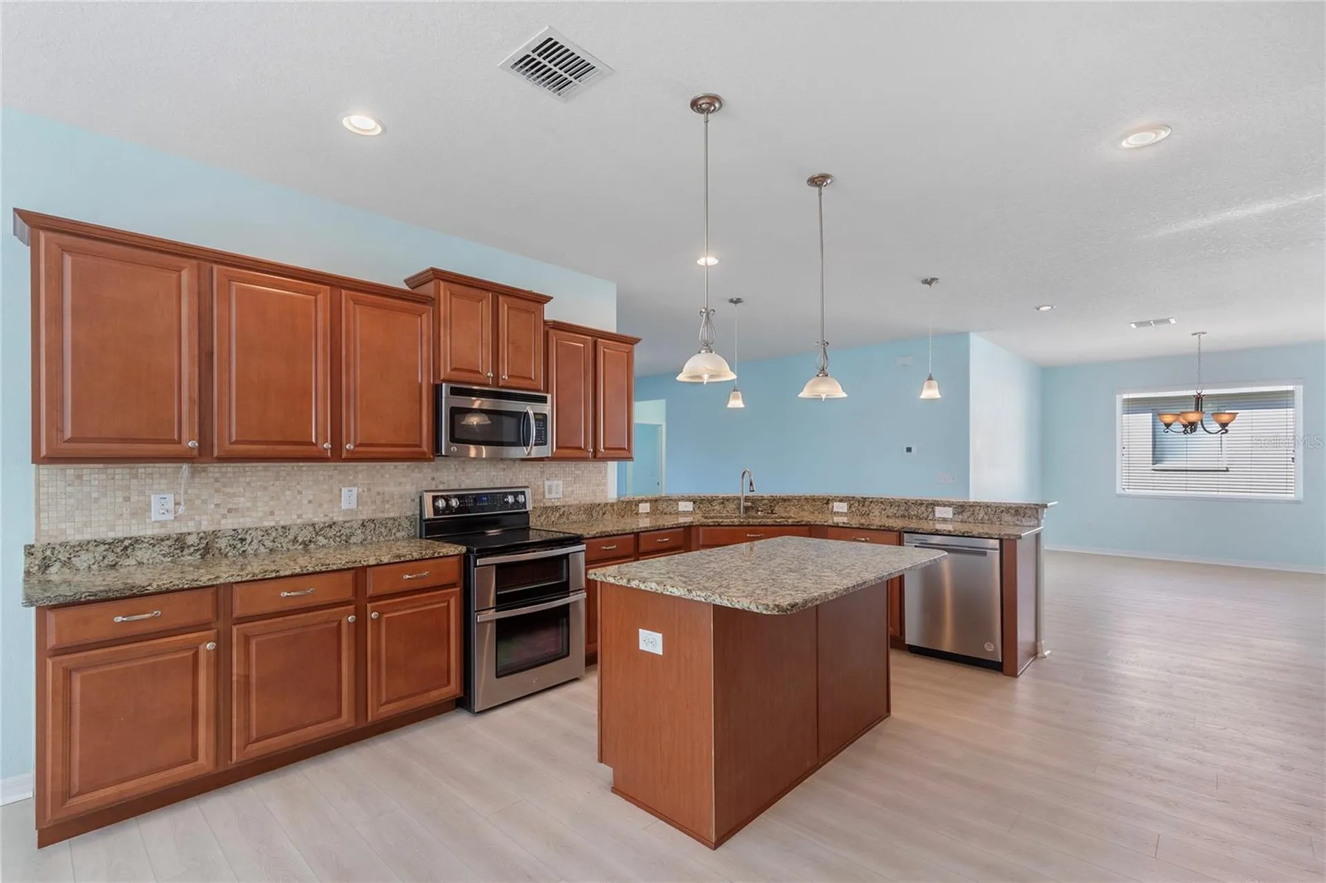 2626 Yukon Cliff Drive Ruskin FL 33570