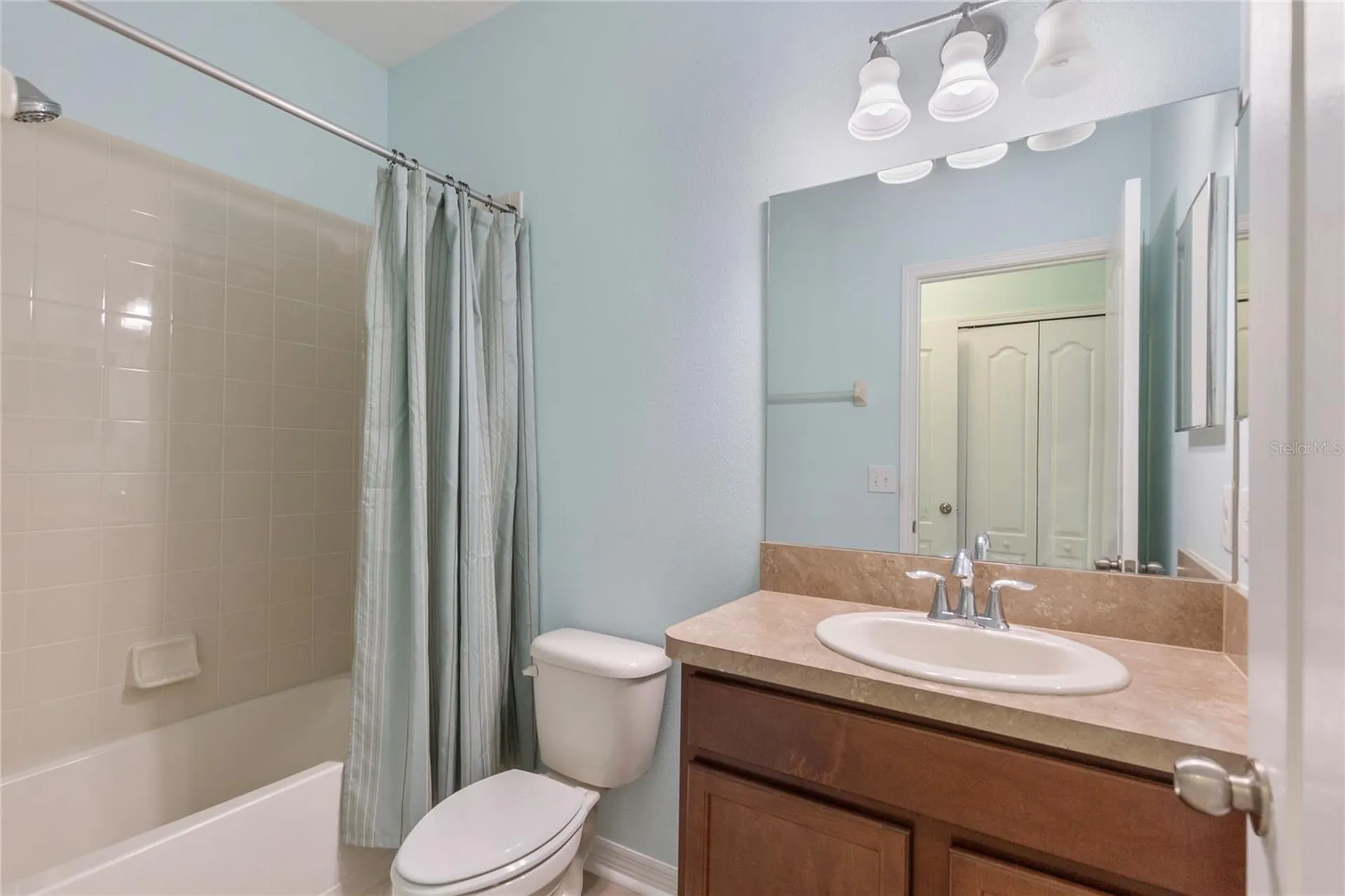 2626 Yukon Cliff Drive Ruskin FL 33570