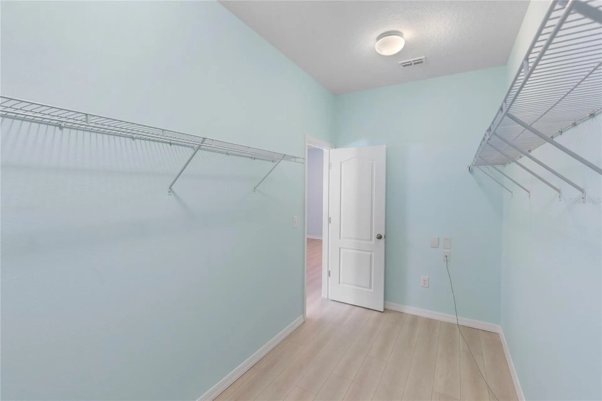 2626 Yukon Cliff Drive Ruskin FL 33570