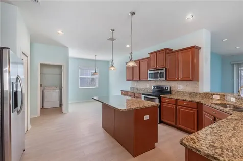 2626 Yukon Cliff Drive Ruskin FL 33570