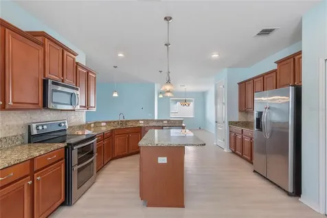 2626 Yukon Cliff Drive Ruskin FL 33570