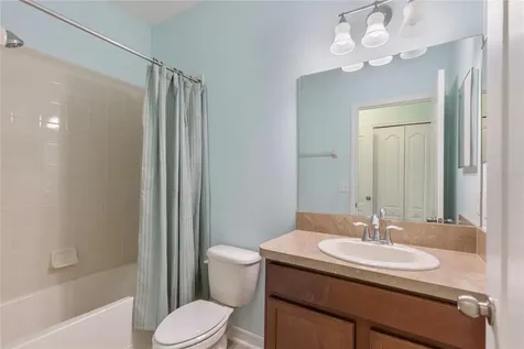 2626 Yukon Cliff Drive Ruskin FL 33570