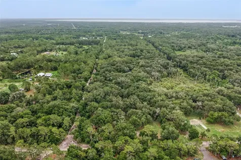 1301 Arapaho Trail Geneva FL 32732