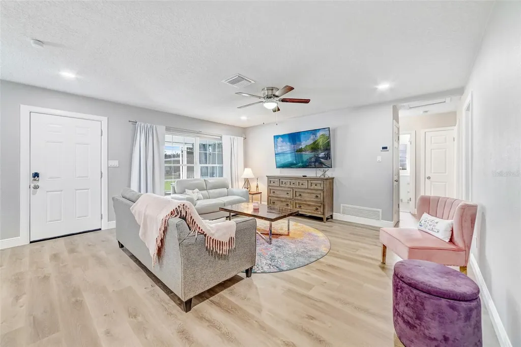 718 Doby Avenue Orlando FL 32805