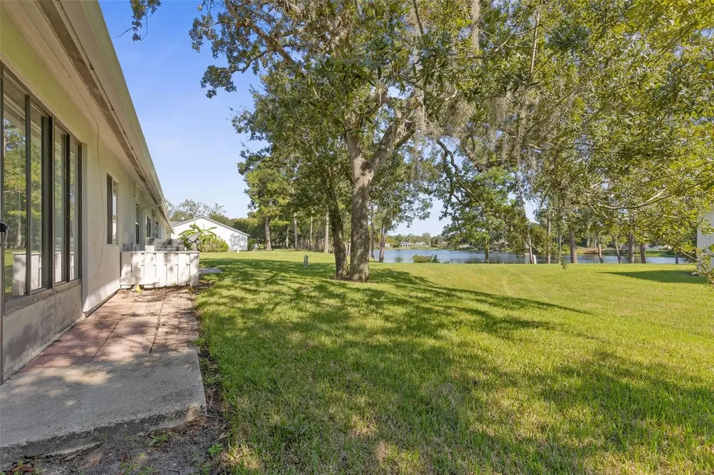24 Kings Colony Court Palm Coast FL 32137