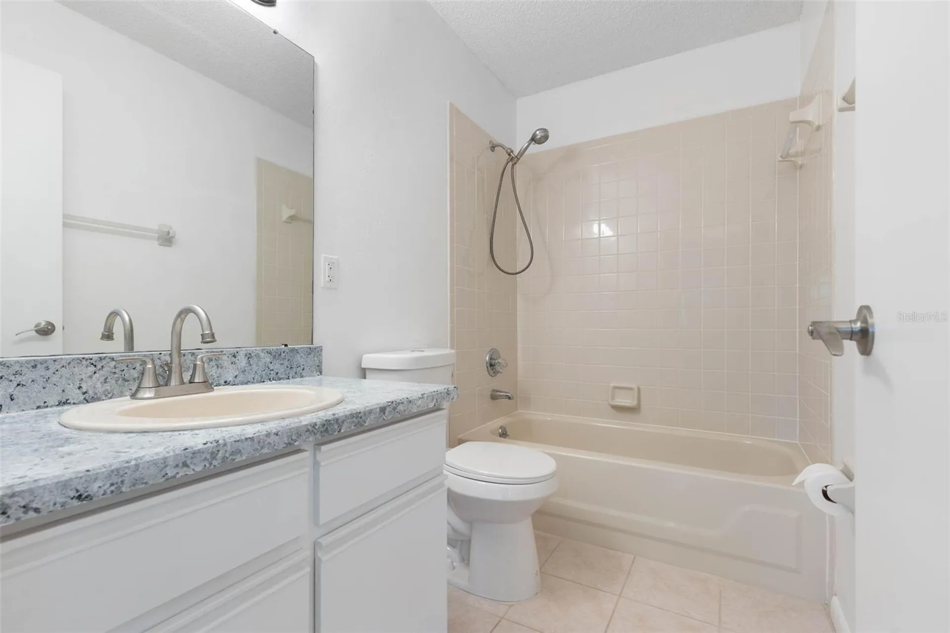 24 Kings Colony Court Palm Coast FL 32137