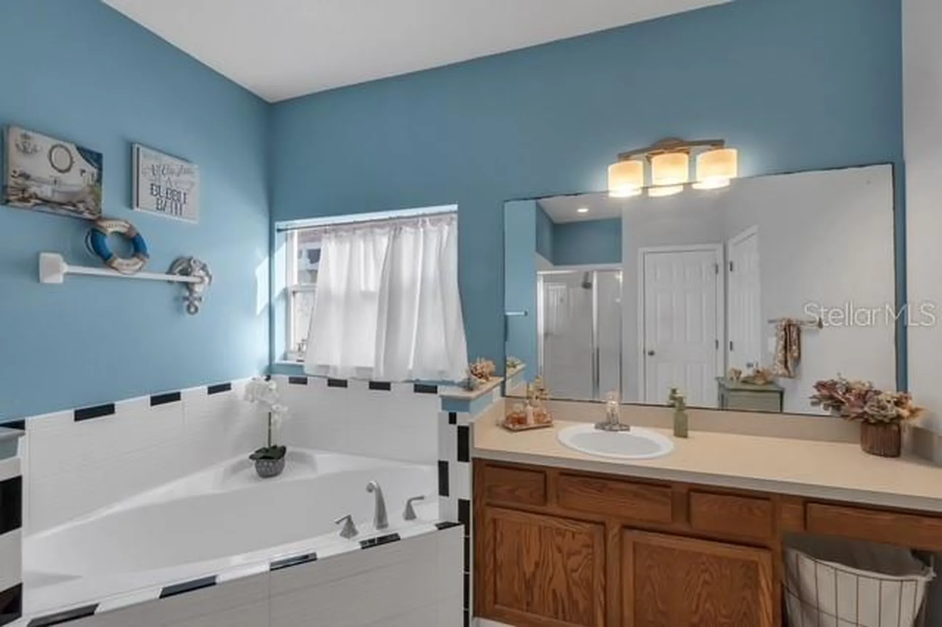 2702 Patrician Circle Kissimmee FL 34746