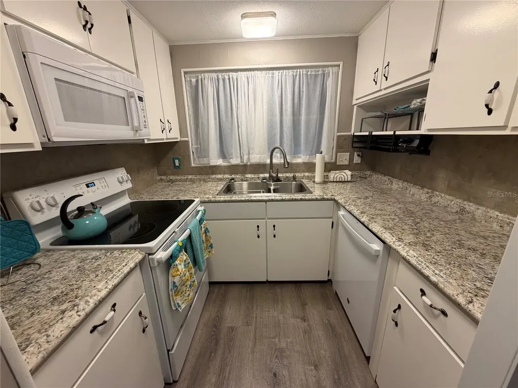 5214 Beechmont Avenue Sarasota FL 34234