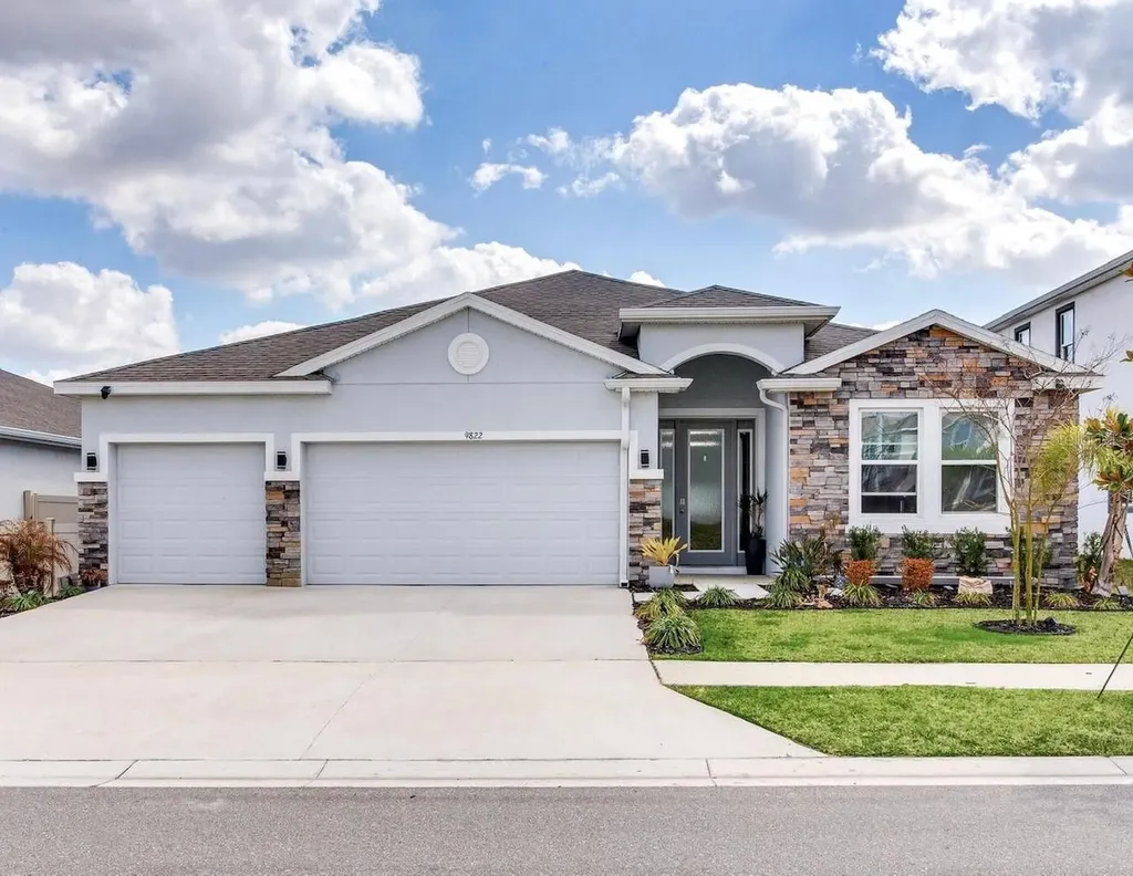 9822 Shoreline View Way Wesley Chapel FL 33545
