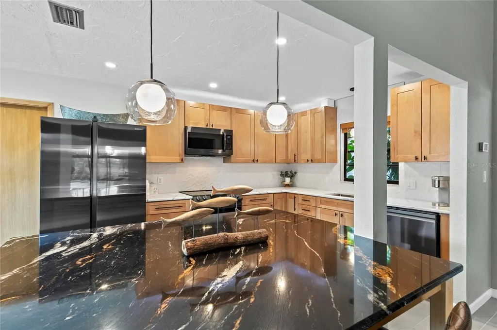 6107 45th Street W Bradenton FL 34210