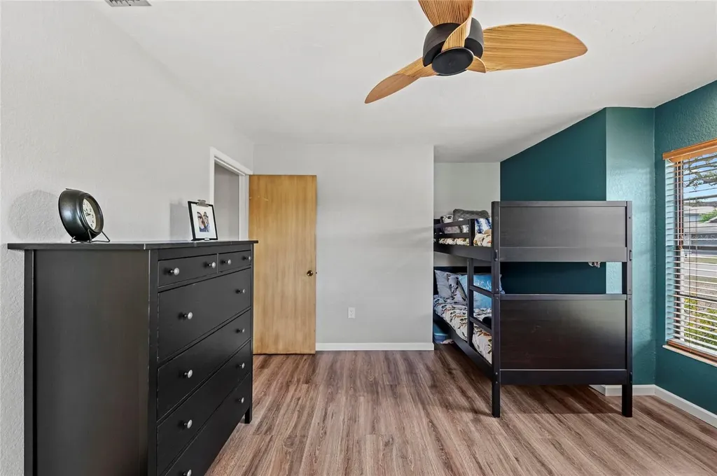 6107 45th Street W Bradenton FL 34210