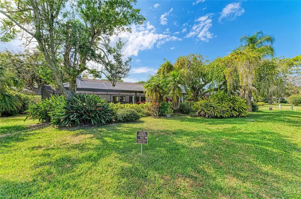 6107 45th Street W Bradenton FL 34210
