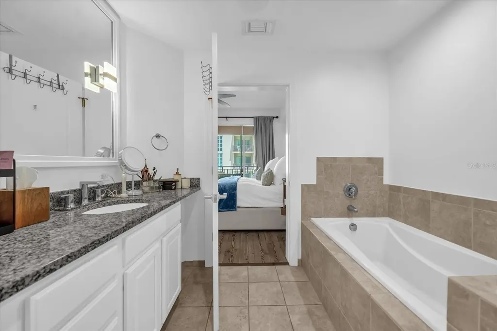 1238 E Kennedy Boulevard Tampa FL 33602