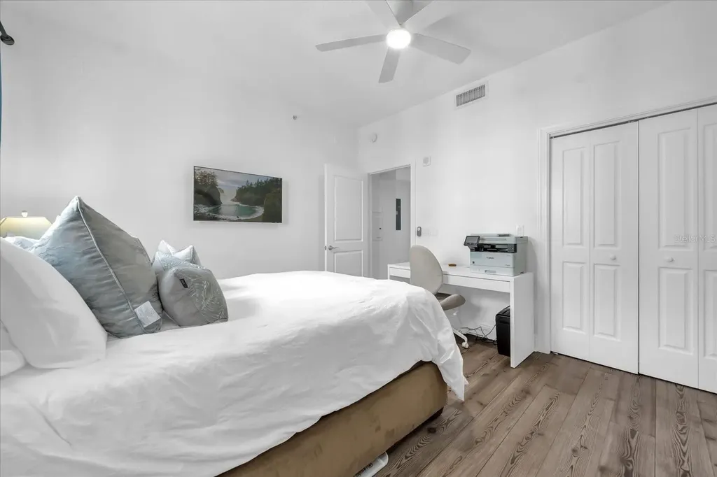 1238 E Kennedy Boulevard Tampa FL 33602