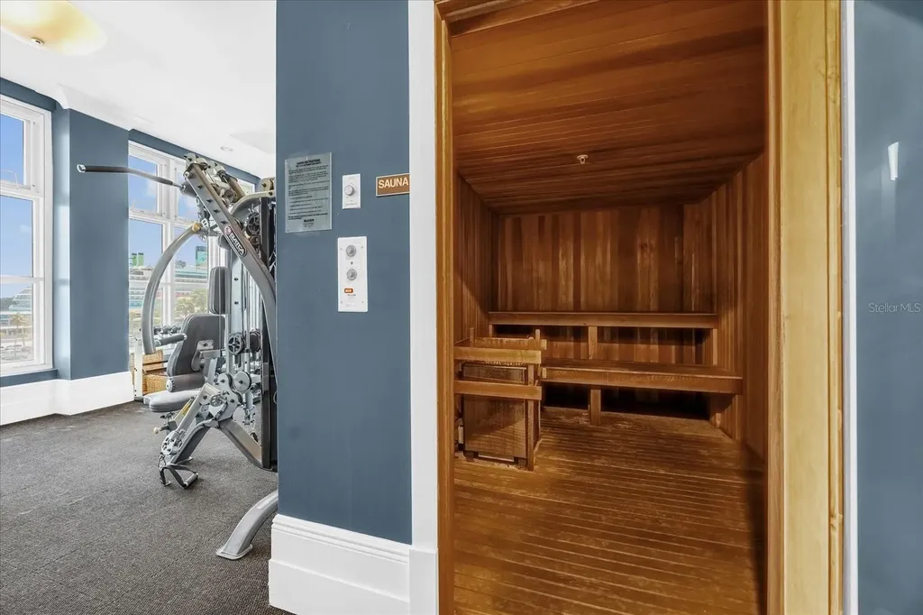 1238 E Kennedy Boulevard Tampa FL 33602