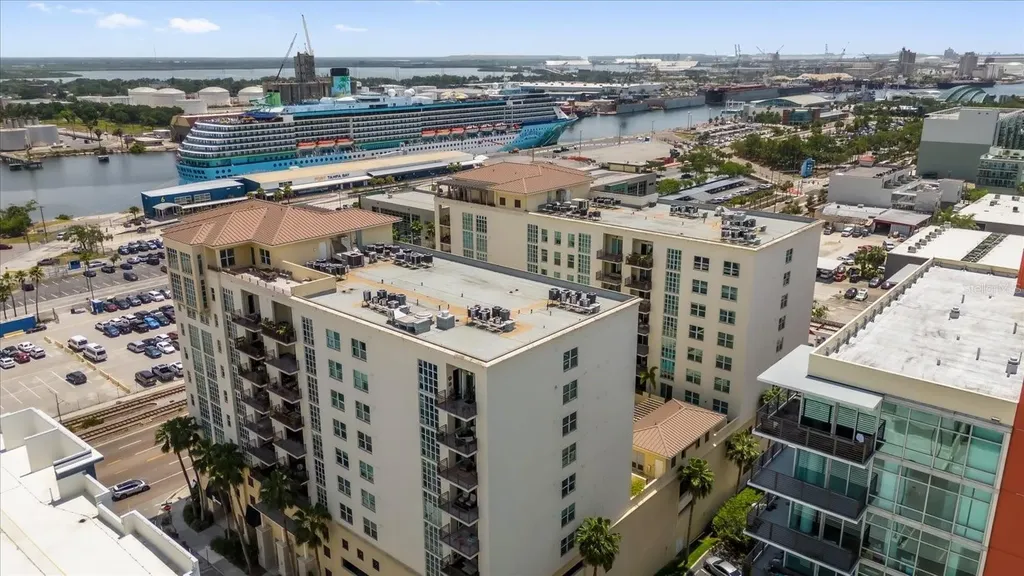 1238 E Kennedy Boulevard Tampa FL 33602