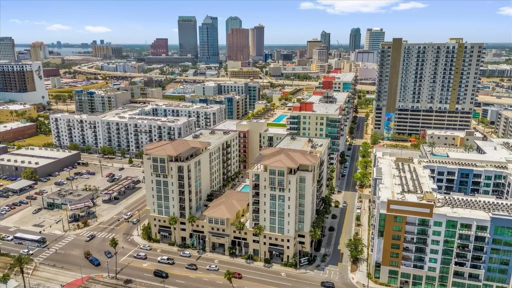 1238 E Kennedy Boulevard Tampa FL 33602