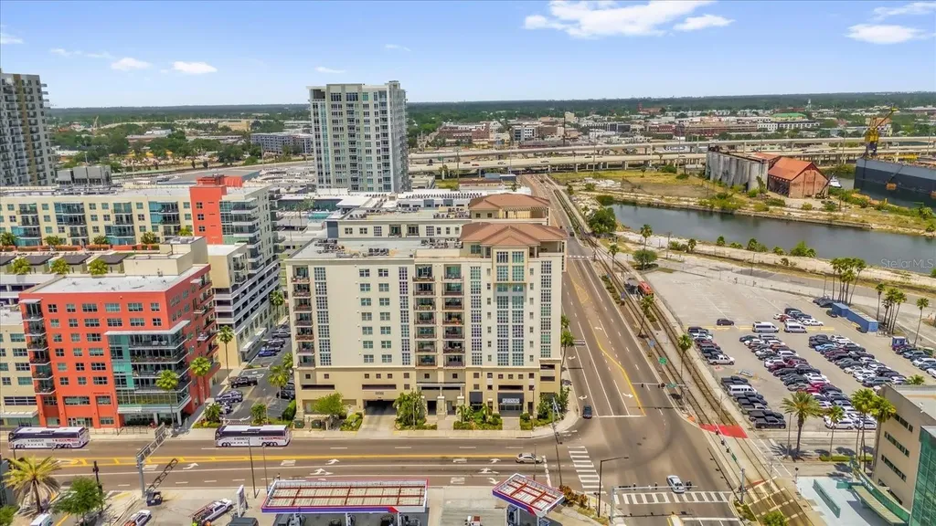 1238 E Kennedy Boulevard Tampa FL 33602