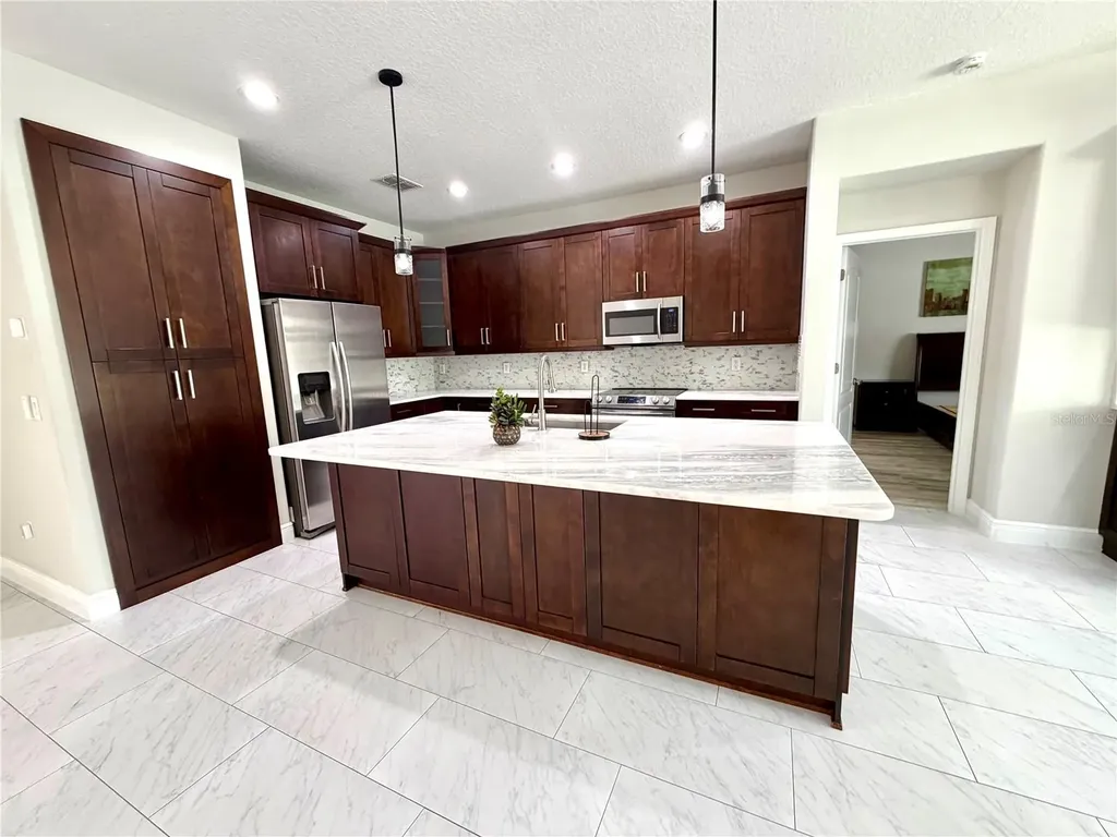 20265 Merry Oak Avenue Tampa FL 33647