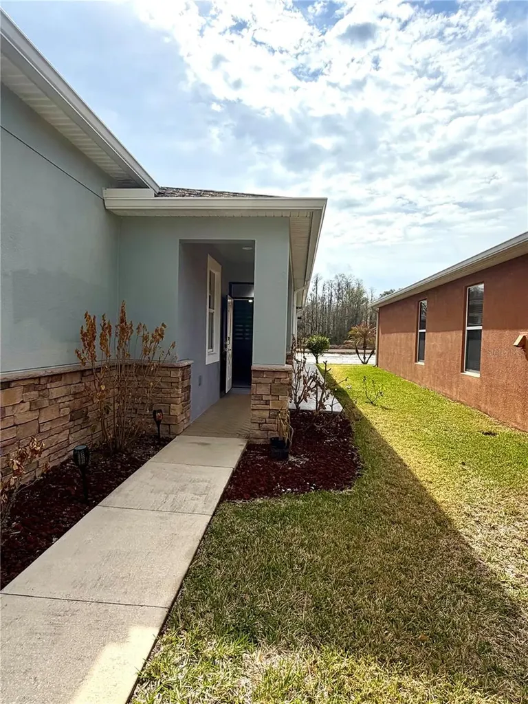 20265 Merry Oak Avenue Tampa FL 33647