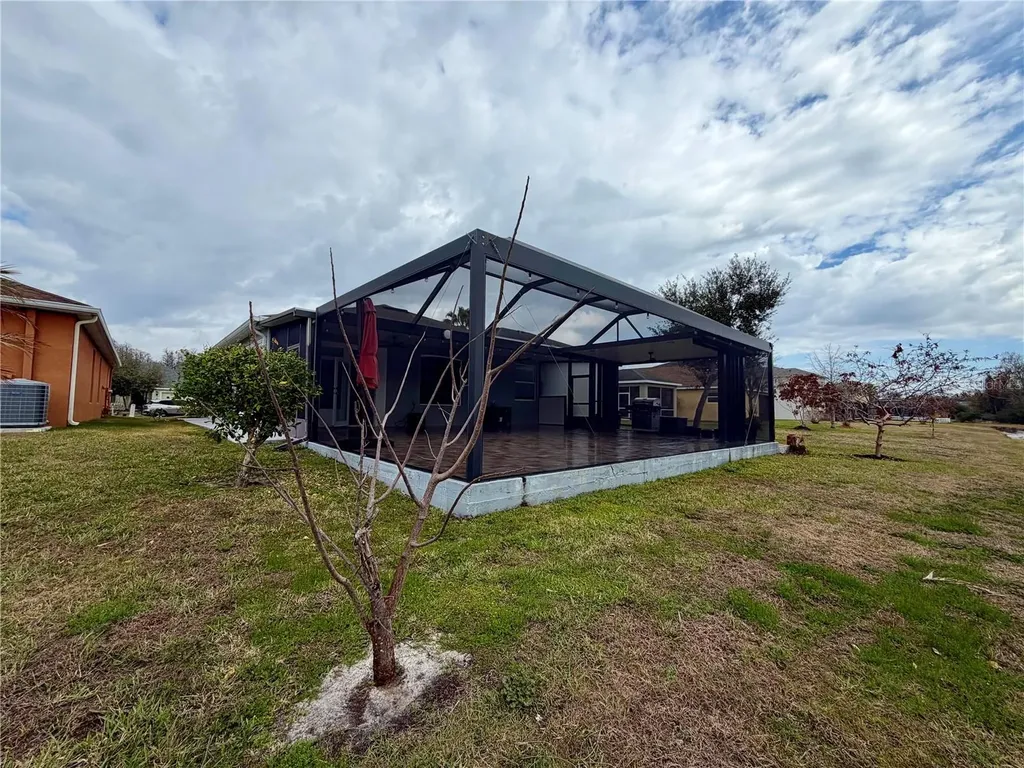 20265 Merry Oak Avenue Tampa FL 33647