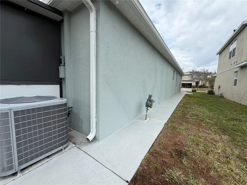20265 Merry Oak Avenue Tampa FL 33647