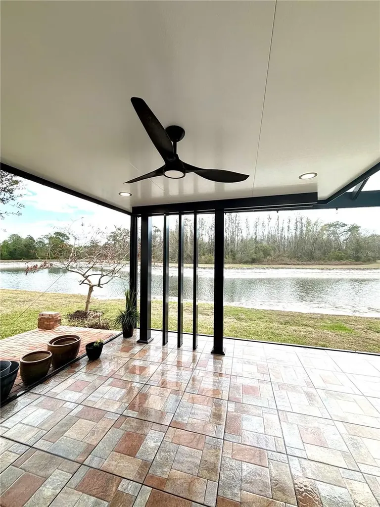 20265 Merry Oak Avenue Tampa FL 33647