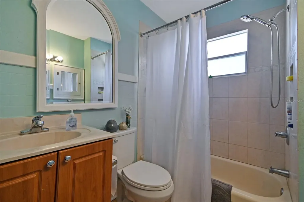 118 E Yelkca Terrace Edgewater FL 32132
