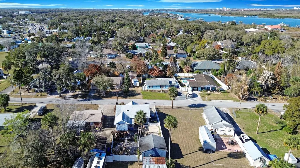 118 E Yelkca Terrace Edgewater FL 32132