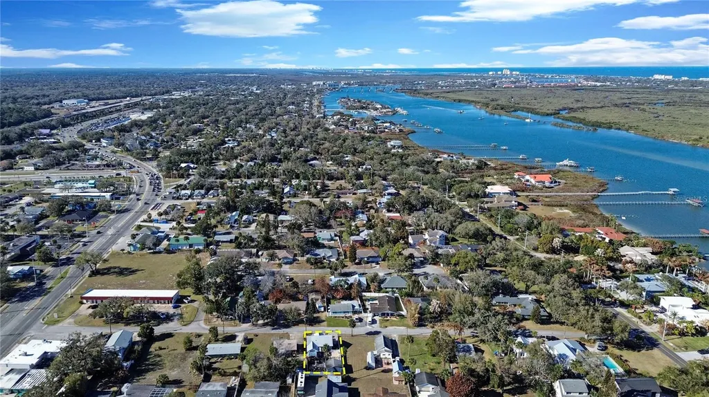 118 E Yelkca Terrace Edgewater FL 32132