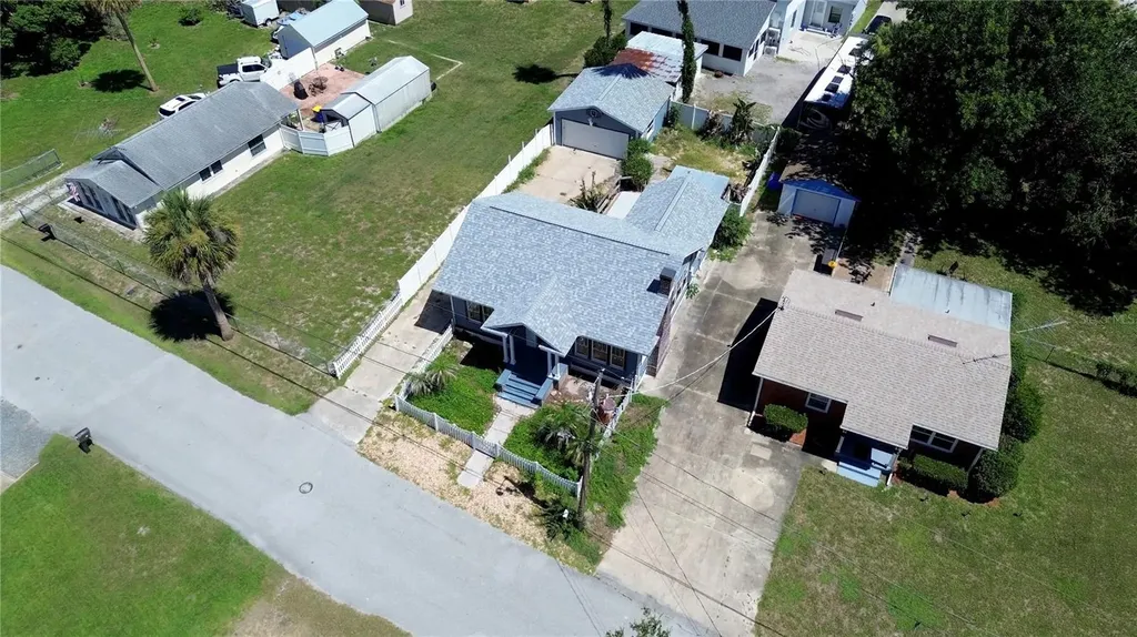 118 E Yelkca Terrace Edgewater FL 32132