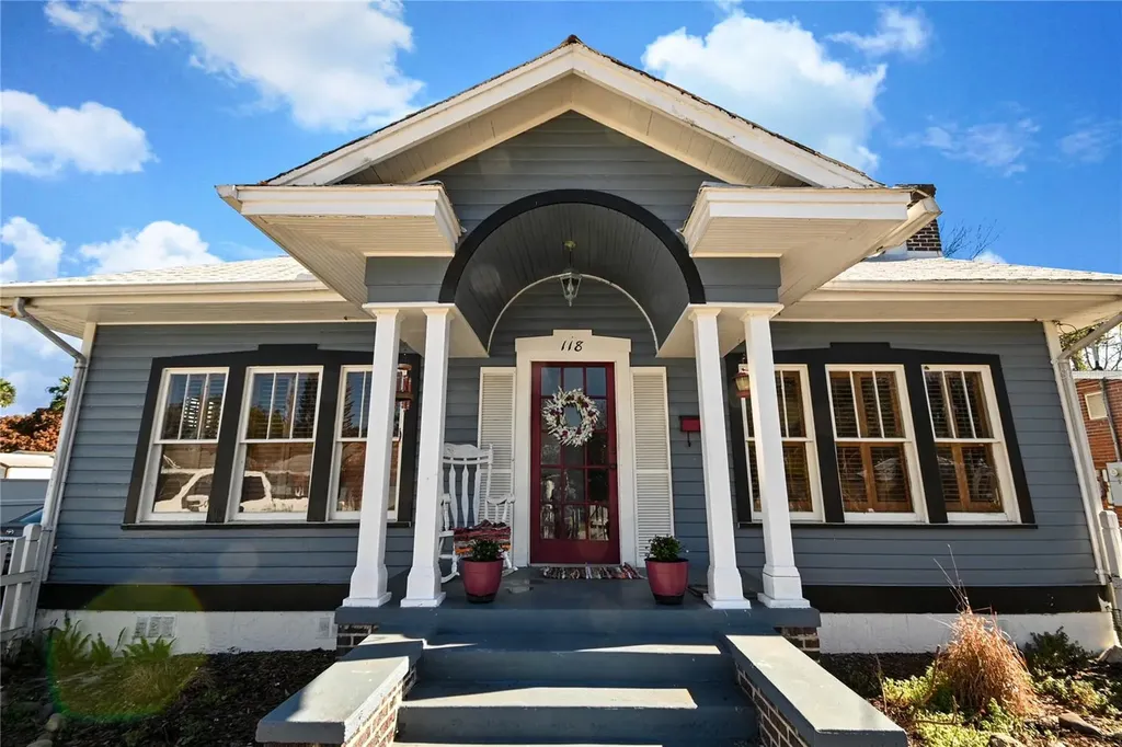 118 E Yelkca Terrace Edgewater FL 32132