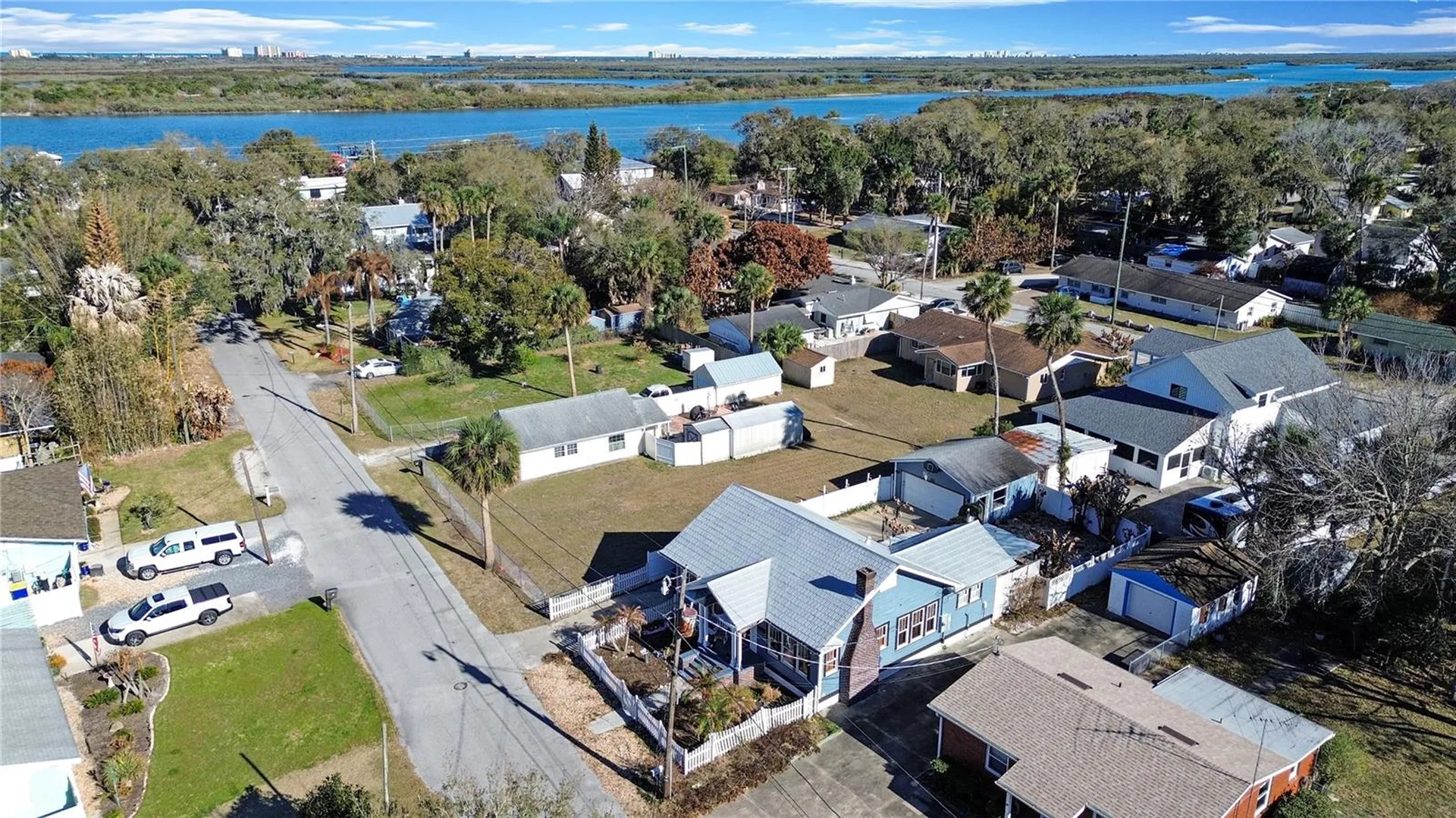 118 E Yelkca Terrace Edgewater FL 32132