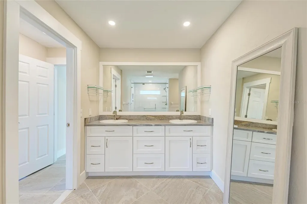 1679 Valley Drive Venice FL 34292