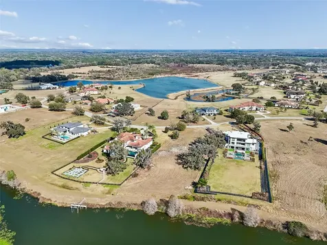 10718 Osprey Landing Way Thonotosassa FL 33592