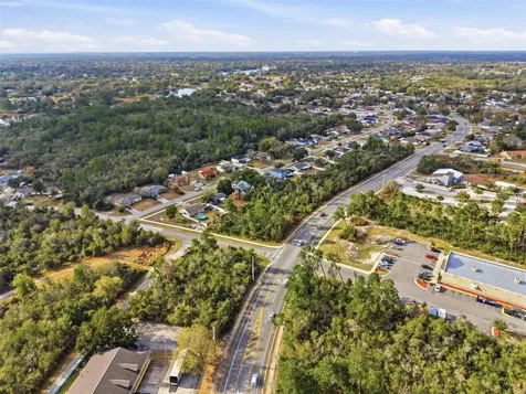 825 Fort Smith Boulevard Deltona FL 32738