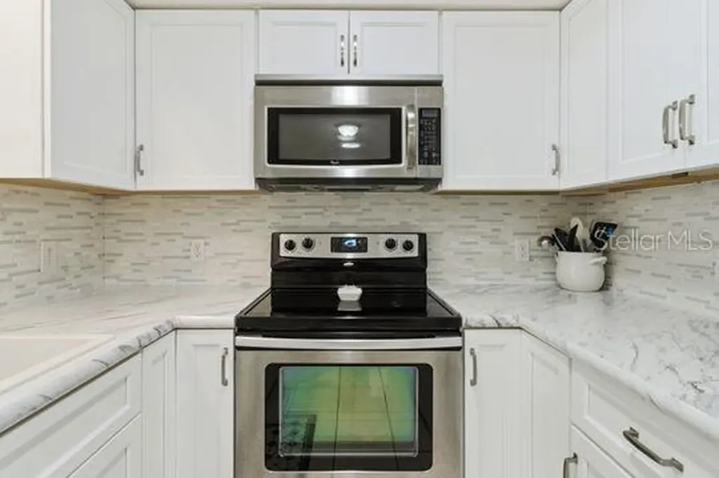 10744 W Beach Parkway Lake Wales FL 33898