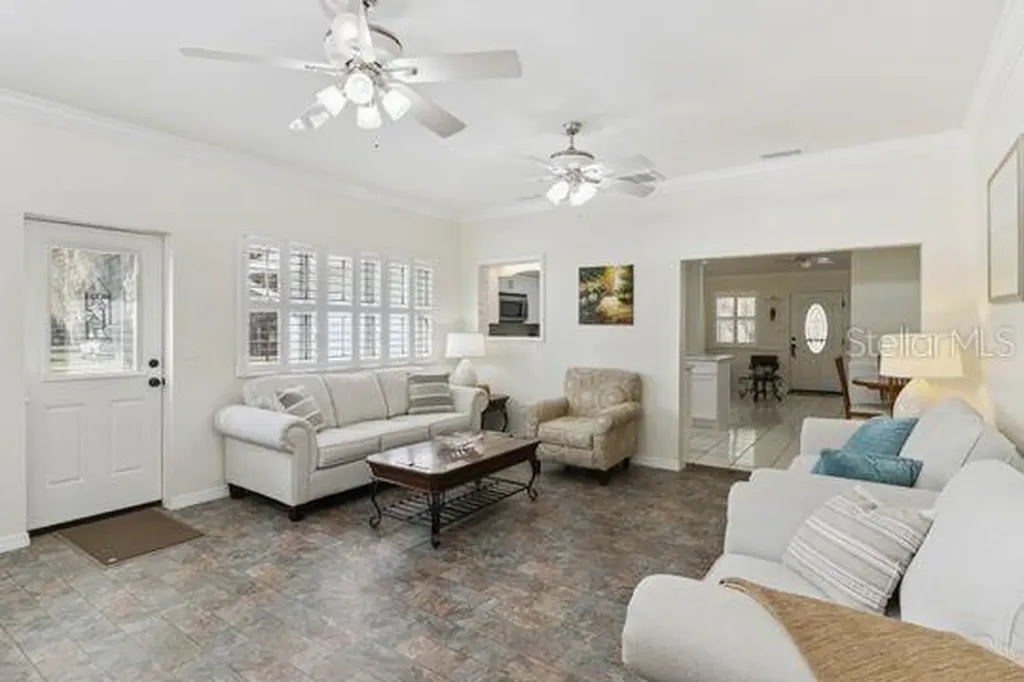 10744 W Beach Parkway Lake Wales FL 33898
