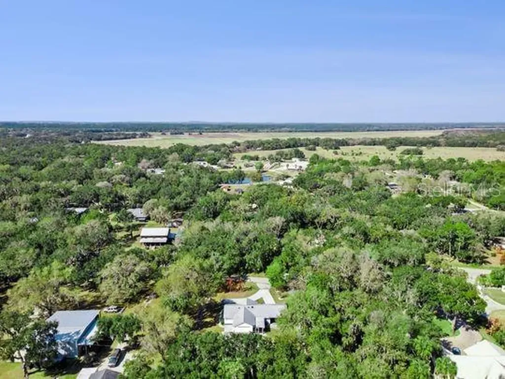 10744 W Beach Parkway Lake Wales FL 33898