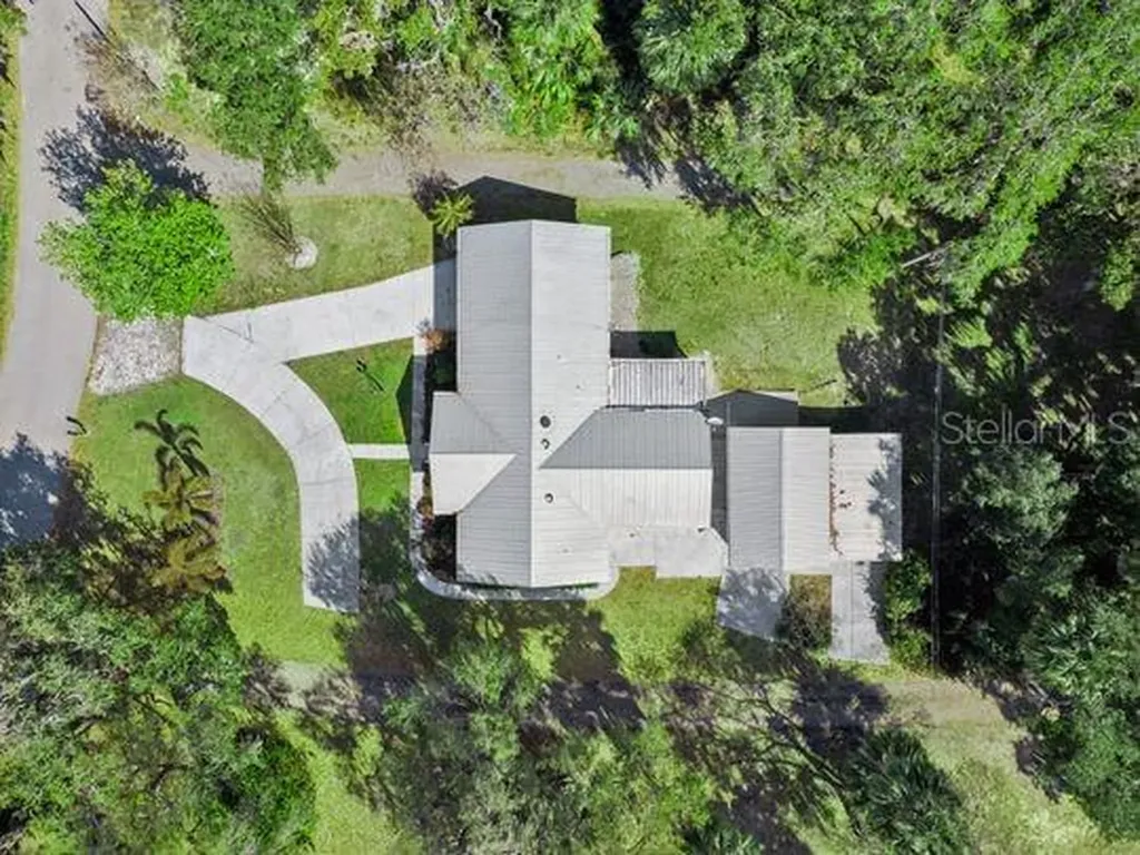 10744 W Beach Parkway Lake Wales FL 33898
