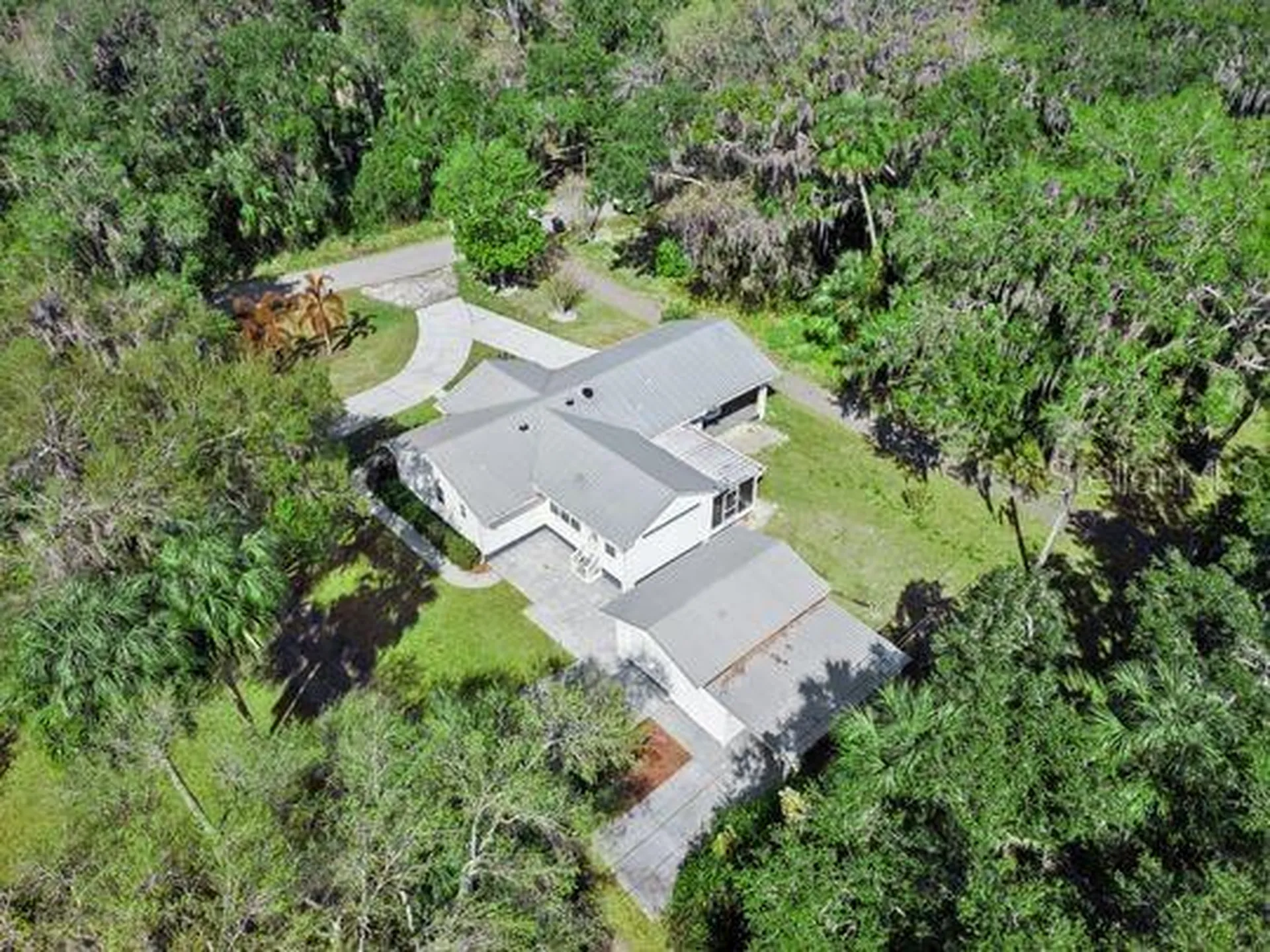 10744 W Beach Parkway Lake Wales FL 33898