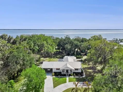 10744 W Beach Parkway Lake Wales FL 33898